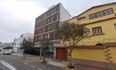 LOCAL EN MIRAFLORES UBICACION PRIVILEGIADA