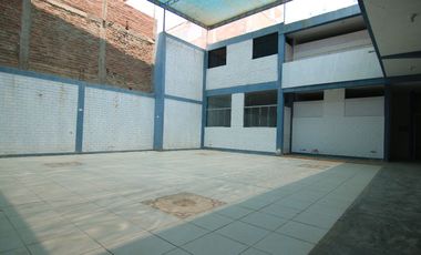 EN VENTA LOCAL COLEGIO EN LA URB. LOS EDUCADORES-PIURA