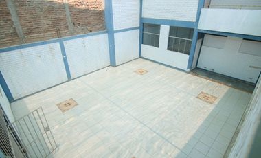 EN VENTA LOCAL COLEGIO EN LA URB. LOS EDUCADORES-PIURA