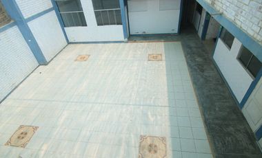 EN VENTA LOCAL COLEGIO EN LA URB. LOS EDUCADORES-PIURA