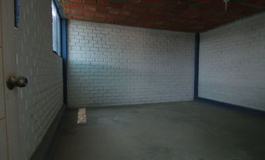 EN VENTA LOCAL COLEGIO EN LA URB. LOS EDUCADORES-PIURA