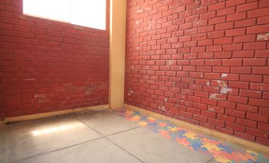 EN VENTA LOCAL COLEGIO EN LA URB. LOS EDUCADORES-PIURA