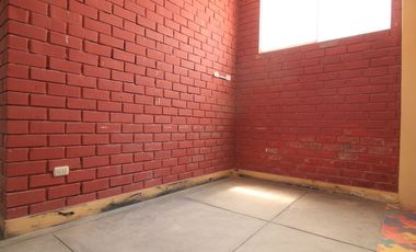 EN VENTA LOCAL COLEGIO EN LA URB. LOS EDUCADORES-PIURA
