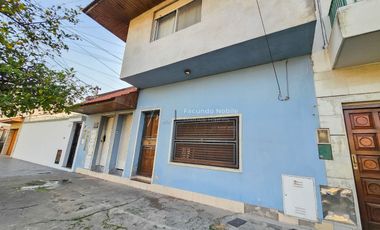 Casa planta baja (ideal dividir en 2 unidades y alquilarlas)