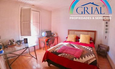 Se Vende Amplia Casa Excelente ubicación Santiago Centro 