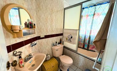 En Venta Casa de 2 pisos en Carcelén cerca del Portal Shopping