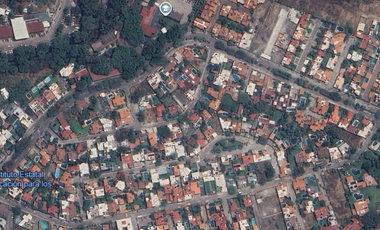 HERMOSA CASA EN CUERNAVACA MORELOS, EXCELENTE UBICACION, A UNOS MINUTOS DEL CENTRO DE CURNAVACA Y PARQUE ACUATICO TEMIXCO