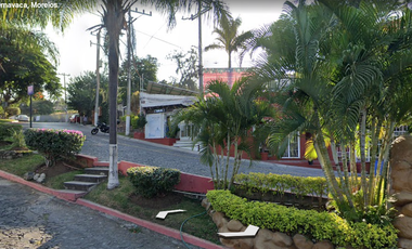 HERMOSA CASA EN CUERNAVACA MORELOS, EXCELENTE UBICACION, A UNOS MINUTOS DEL CENTRO DE CURNAVACA Y PARQUE ACUATICO TEMIXCO