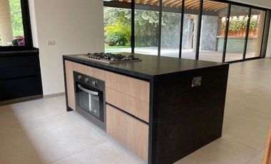 EN VENTA CASA EN EXCLUSIVO FRACCIONAMIENTO ZONA SUR EN CUERNAVACA, MORELOS.