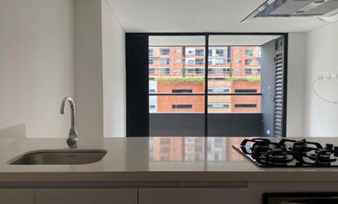 46111 Apartamento en Arriendo Loma del Escobero