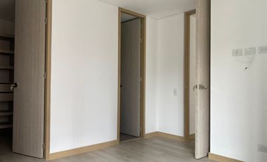 46111 Apartamento en Arriendo Loma del Escobero