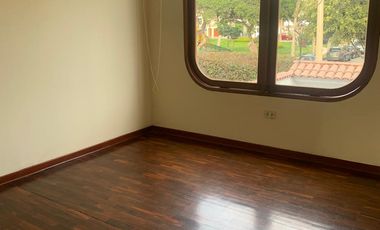 Alquiler de hermosa casa en inmejorable zona de Surco