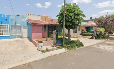 CASA EN REMATE BANCARIO GUAMUCHIL, ARANDAS, CENTRO, ARANDAS, JALISCO. ¡CASA EN REMATE!