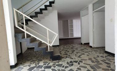ARRIENDO CASA 300 m2  COMERCIAL CADIZ, IBAGUÉ