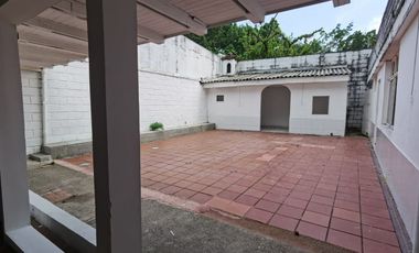 ARRIENDO CASA 300 m2  COMERCIAL CADIZ, IBAGUÉ