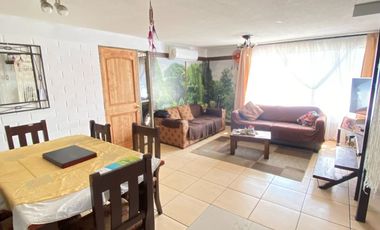 Se Vende Lida Casa Esquina en Quilicura