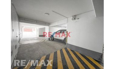 Venta De Amplio y Cómodo Departamento De 152.79M2 Con Vista A La Calle