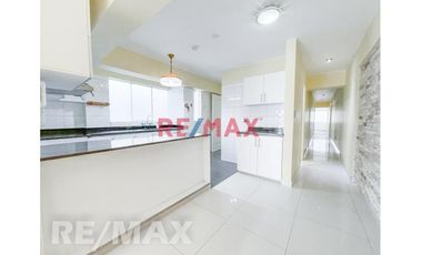 Venta De Amplio y Cómodo Departamento De 152.79M2 Con Vista A La Calle