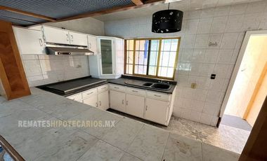 CASA EN VENTA DE REMATE BANCARIO EN TEMIXCO MORELOS