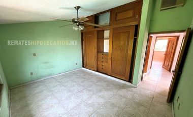 CASA EN VENTA DE REMATE BANCARIO EN TEMIXCO MORELOS