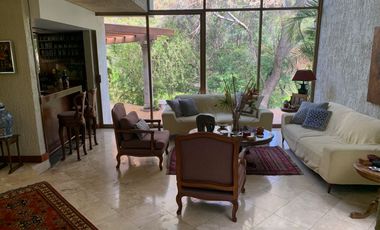 CASA EN RENTA EN COLINAS DE SAN JAVIER