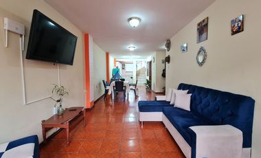 Casa rentera en venta tres departamentos