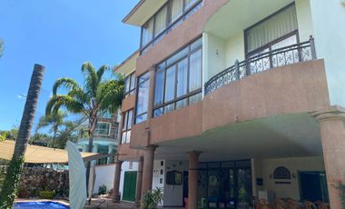 CASA DE DESCANSO CON ALBERCA   EN RECONOCIDO FRACCIONAMIENTO