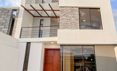 ¡Tu Nuevo Hogar en Llano Chico! Conjunto de Casas VIP, de 124 m2