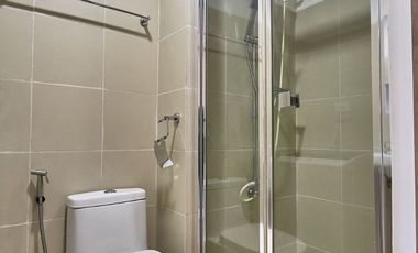 FAME32XXT2: For Rent Fully Furnished 1BR with Balcony in Fame Residences