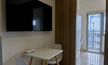 FAME32XXT2: For Rent Fully Furnished 1BR with Balcony in Fame Residences