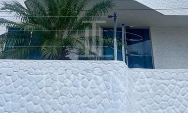 DEPARTAMENTO / PENTHOUSE DE VENTA DÚPLEX TONSUPA ESMERALDAS