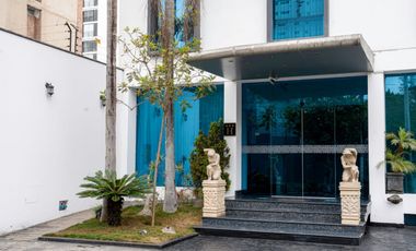 SE VENDE HOTEL BOUTIQUE Y RESTAURANTE EN MIRAFLORES ( PRECIO NEGOCIABLE)