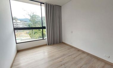 46124 Apartamento en Arriendo Loma del Escobero