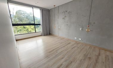 46124 Apartamento en Arriendo Loma del Escobero