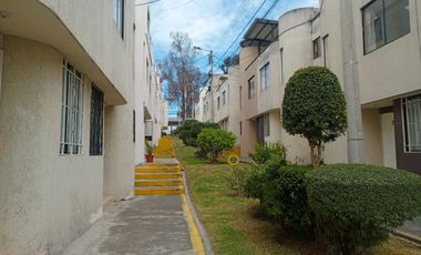 Casa de VENTA en Conjunto Residencial, Marianitas, Calderón, Ecuador