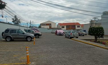 Casa de VENTA en Conjunto Residencial, Marianitas, Calderón, Ecuador