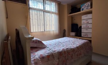 VENTA DE CASA RENTERA ESQUINERA EN CDLA. COVIEM SUR DE GUAYAQUIL