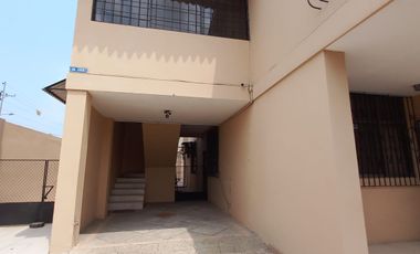 VENTA DE CASA RENTERA ESQUINERA EN CDLA. COVIEM SUR DE GUAYAQUIL