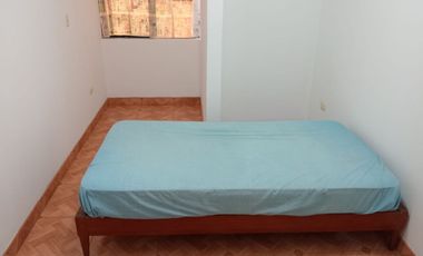 Venta De Departamento En Urb Daniel Hoyle 4To Piso Con Cochera A Un Paso De La Upn (GAPONTE)