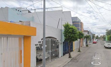 VENTA DE CASA EN GUADALAJARA