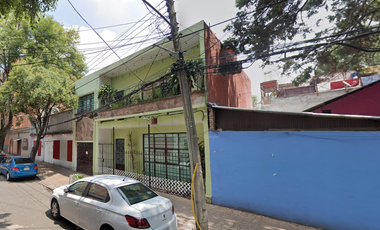 CASA EN VENTA EN TACUBA, MIGUEL HIDALGO, CDMX (REMATE BANCARIO)