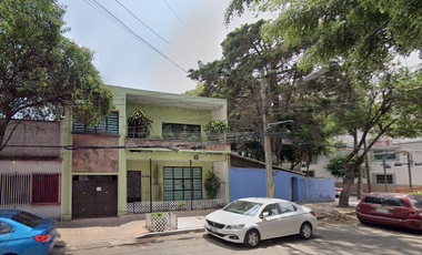 CASA EN VENTA EN TACUBA, MIGUEL HIDALGO, CDMX (REMATE BANCARIO)