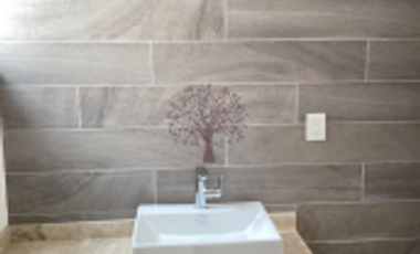 CASA EN RENTA EN CAÑADAS DEL LAGO NUEVA, 4 RECS. 4 BAÑOS, JARDIN, ESPACIOS AMPLIOS Y CONFORTABLES