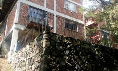 CASA EN LOMAS DE TZOMPANTLE