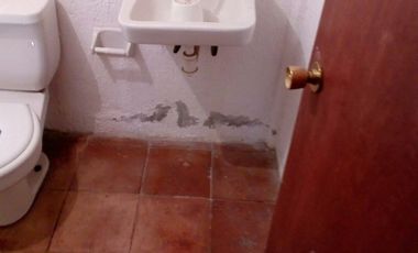 CASA EN LOMAS DE TZOMPANTLE