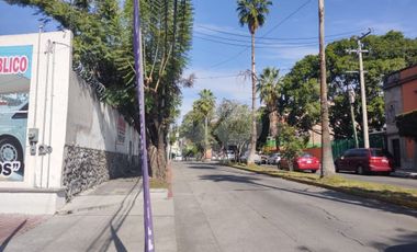 LOCAL COMERCIAL DE 135 METROS SOBRE AVENIDA DE ALTO FLUJO PEATONAL