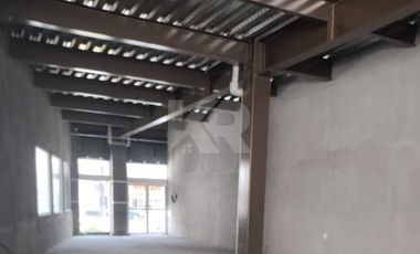 LOCAL COMERCIAL DE 135 METROS SOBRE AVENIDA DE ALTO FLUJO PEATONAL