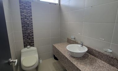 En alquiler amplio y lujoso departamento amoblado, Isla Mocoli, via a Samborondon