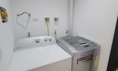 En alquiler amplio y lujoso departamento amoblado, Isla Mocoli, via a Samborondon