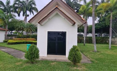 En alquiler amplio y lujoso departamento amoblado, Isla Mocoli, via a Samborondon